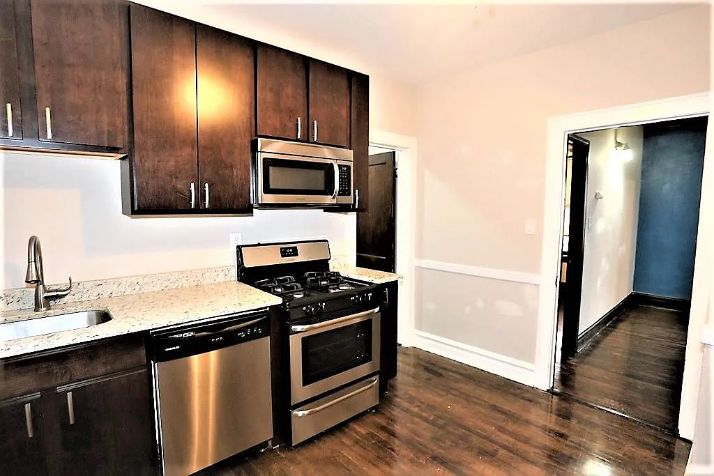 Building Photo - 3825 N Drake Ave #1