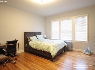 93 Verndale St #2, Brookline, MA 02446