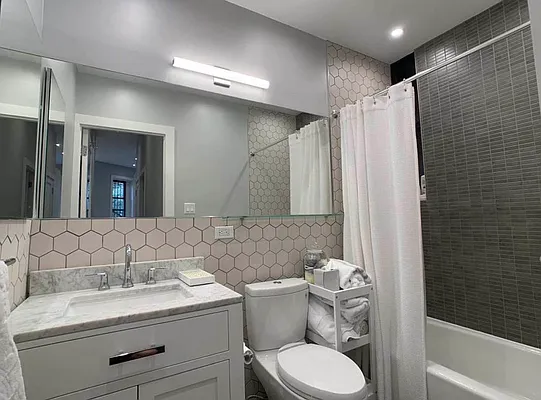 Rented by Tourma Realty LLC | media 30