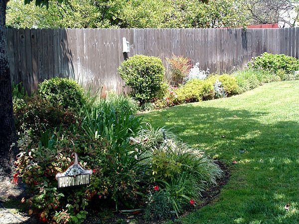 2nd image of 1647 W Kenneth Rd