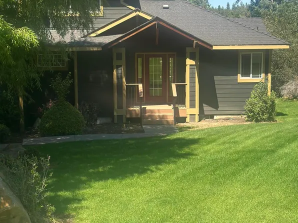 4815 Falcon Dr, Klamath Falls, OR 97601