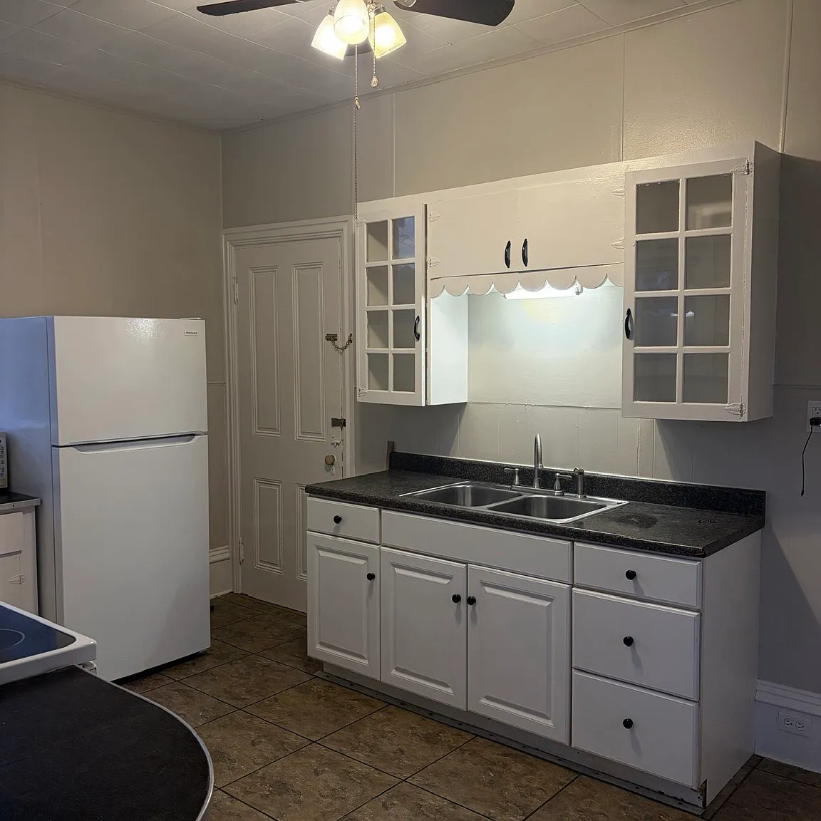 1 bed, 500 sqft, $850 — Photo 1