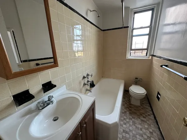 165 Bennett Avenue image 7 of 7