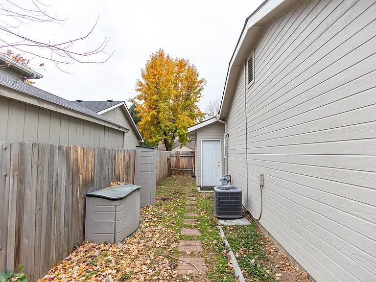 164 S Silverwood Way — Photo 33