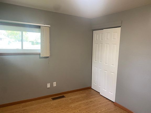 3rd image of 375 S Edgehill Ave APT A