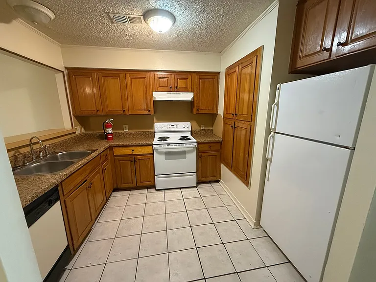 8207 Bayou Fountain Ave — Photo 12