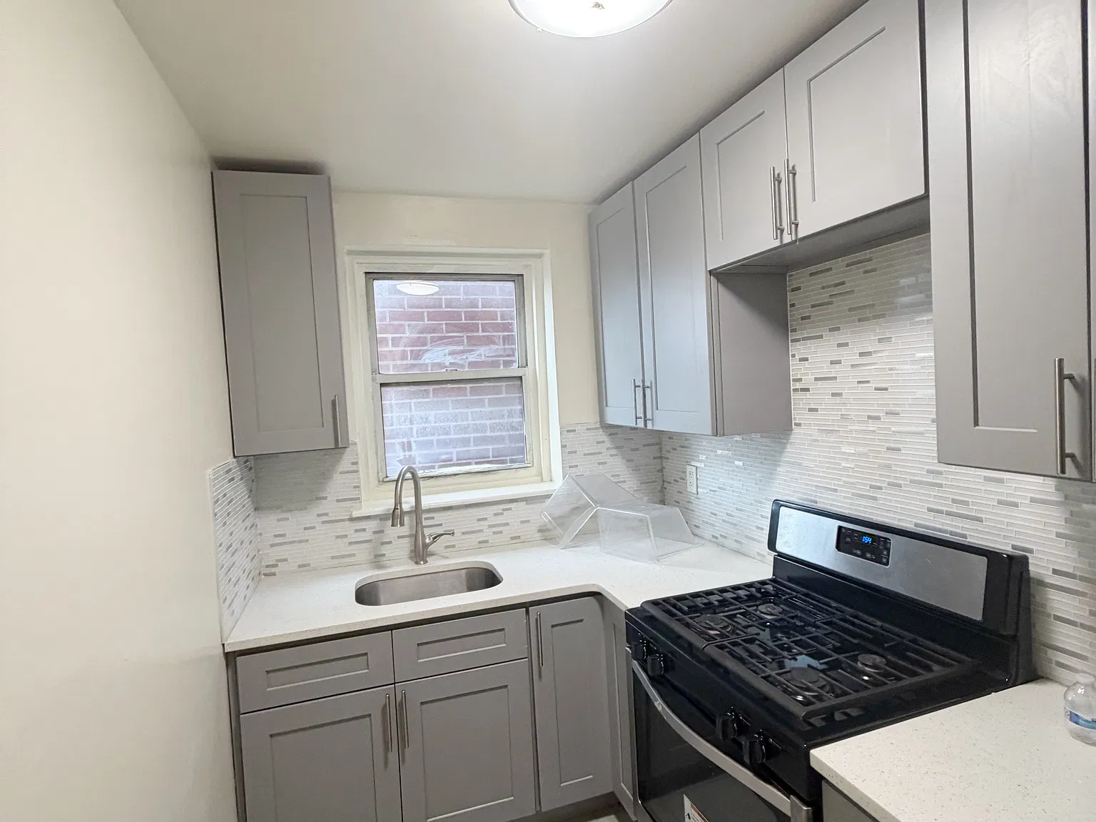 59-21 Calloway Street — Photo 2