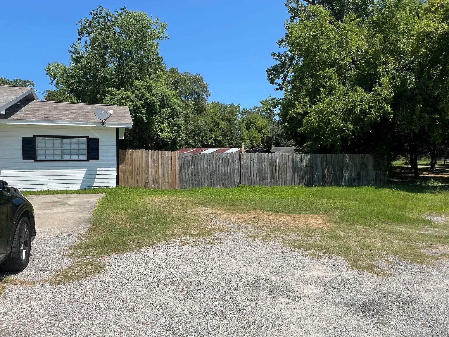 3 bed, 1340 sqft, $1,200 — Photo 2