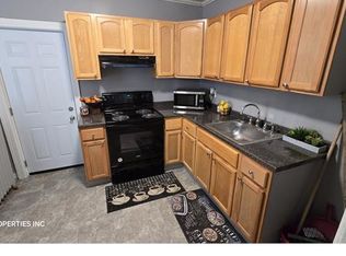 1041 N 46th St, Philadelphia, PA 19131