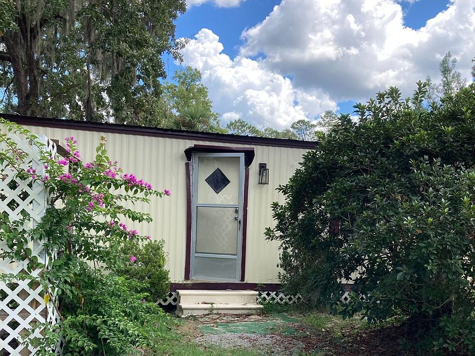 Village Pines Mobile Home Community & Campground Apartment Rentals