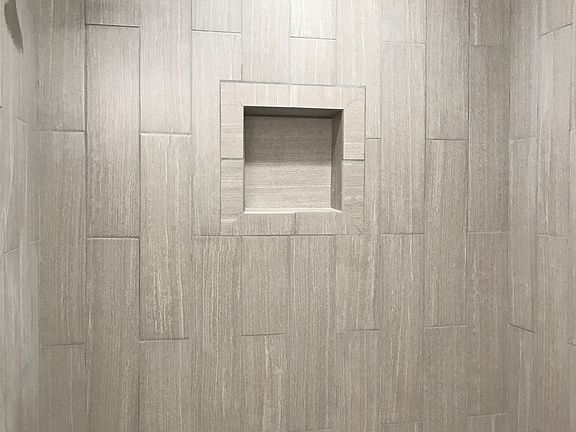 Guest Bathroom - Shower and bath tub