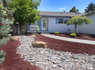 2334 NE Wintergreen Dr, Bend, OR 97701