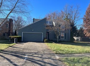 504 Grand Vista Pl, Douglass Hills, KY 40243