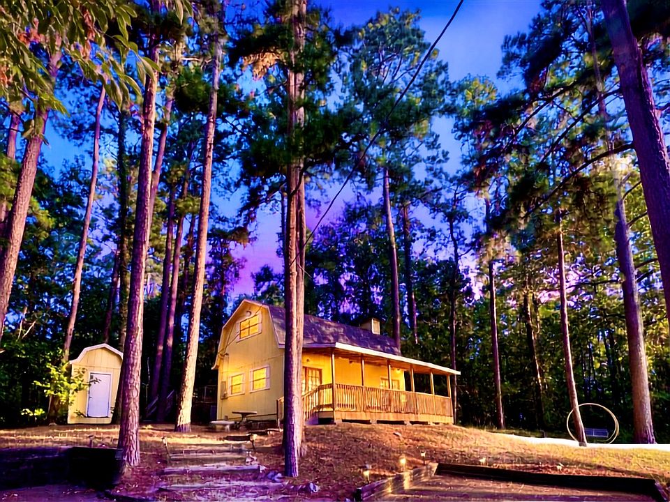1st image of 1 Hilltop Cir
