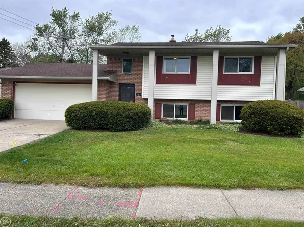 2223 Old Salem Rd, Auburn Hills, MI 48326