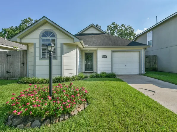 1118 Chelsea Ln, Pearland, TX 77581