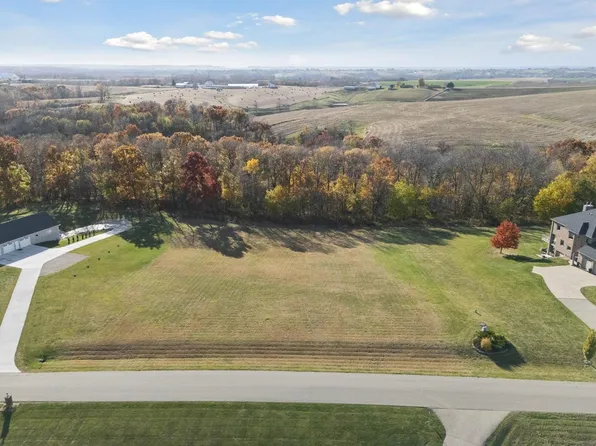 LOT 18 San Sebastian Dr, Dubuque, IA 52001