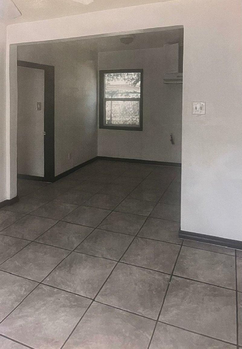 6027 Loveland St 1/2, Bell Gardens, CA 90201 Zillow