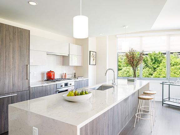 Striking kitchen with island