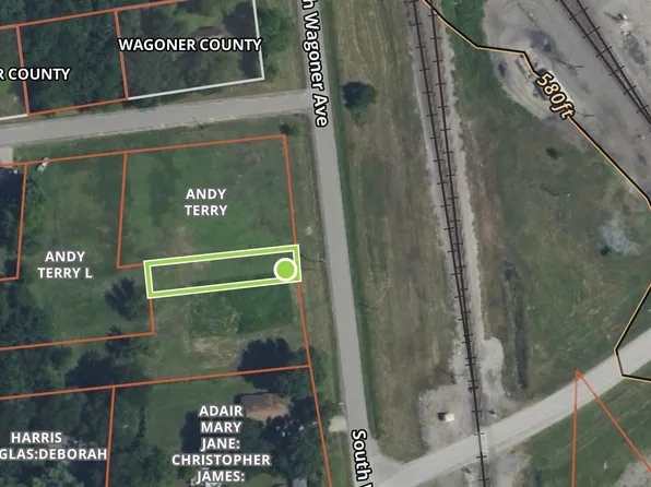 S Wagoner Ave, Wagoner, OK 74467