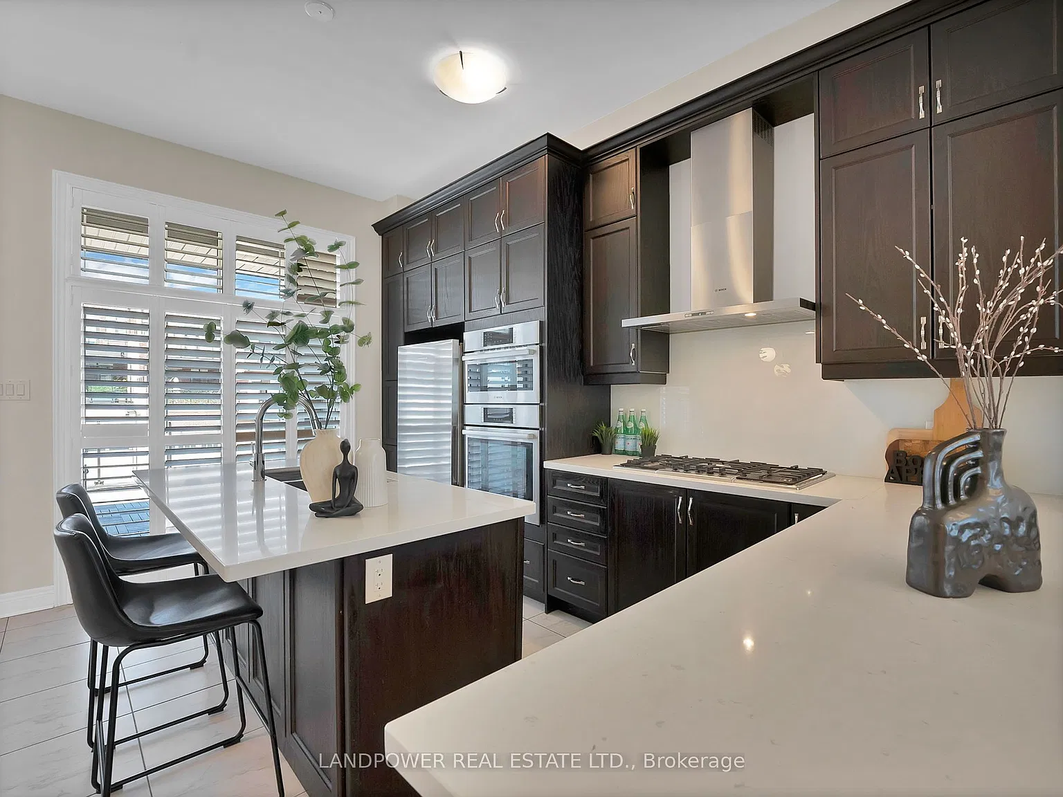 4 bed, $4,400 — Photo 1