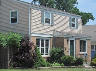 16 Paramount Pkwy, Buffalo, NY 14223