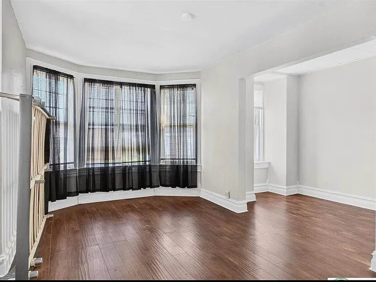 1101 W Turner St #3 — Photo 2