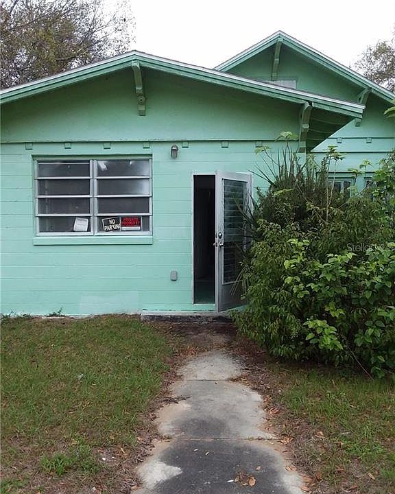 1st image of 1105 E McDonald Ave