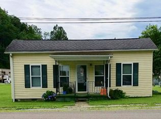 11 Maple St, Webster Springs, WV 26288
