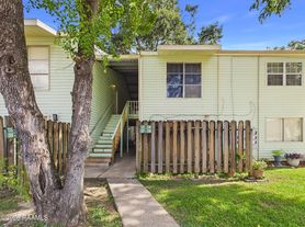 200 High Meadows Blvd