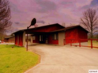 329 Apple Valley Rd, Sevierville, TN 37862