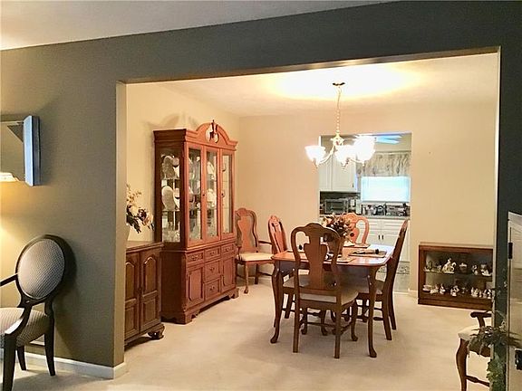 4th image of 103 Apple Blossom Ct
