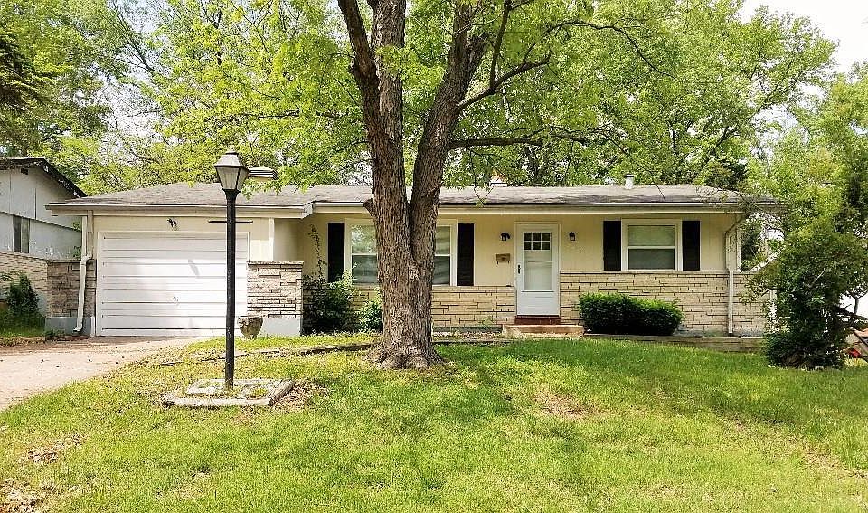 1st image of 2629 Garham Dr