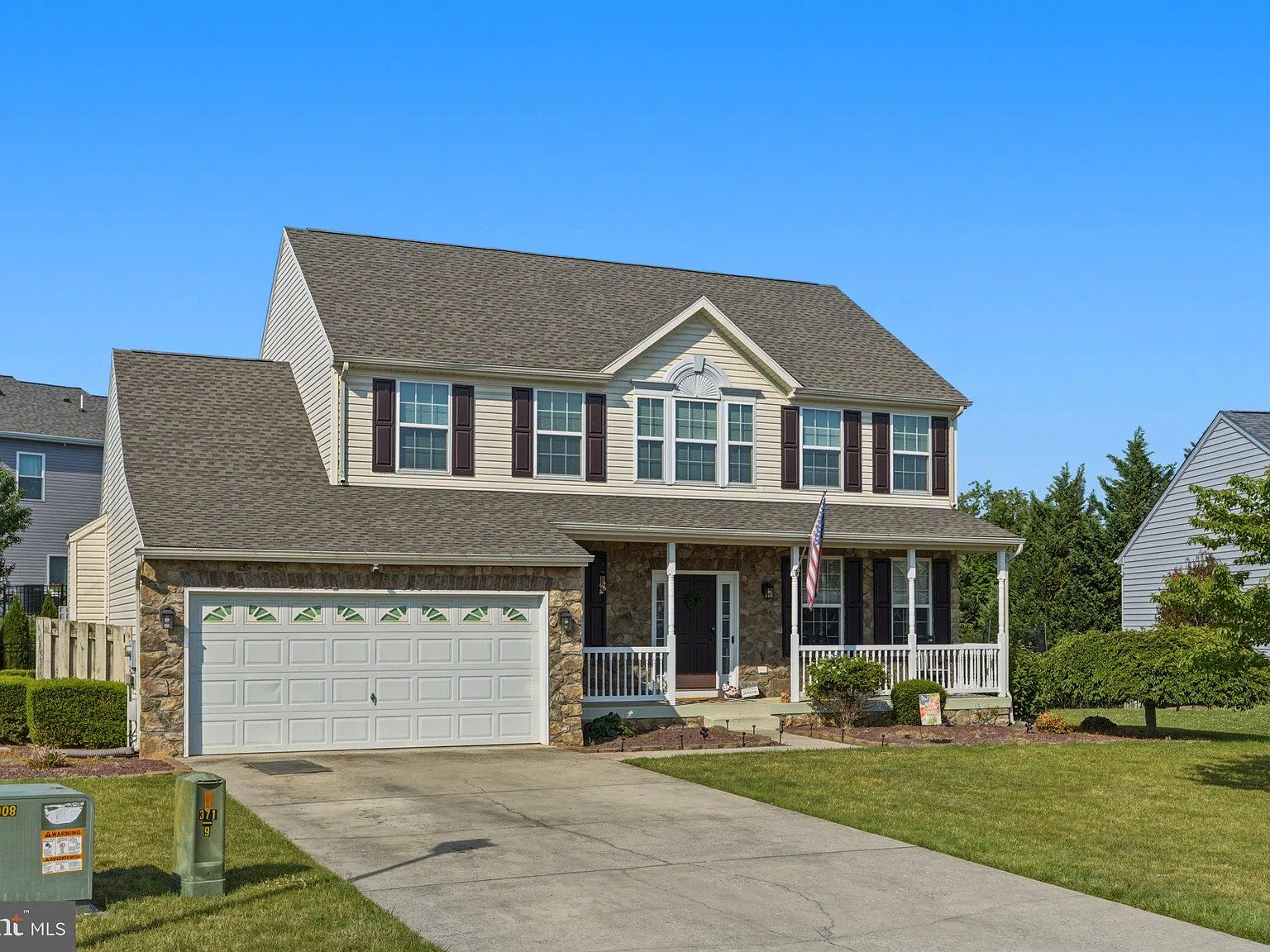 4 bed, 3.5 bath, 3974 sqft, $3,000 — Photo 4