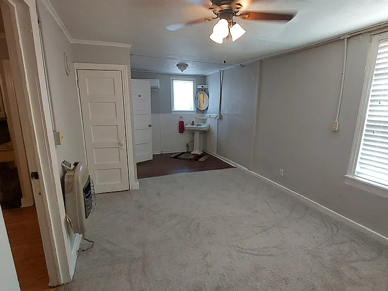1729 S Henderson St #D — Photo 10