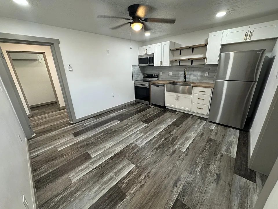 534 Lee St #11