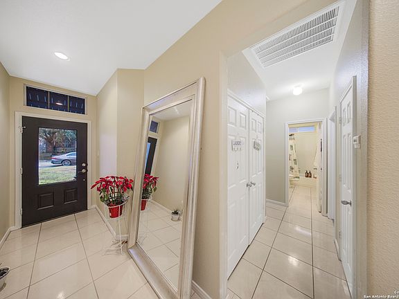 2nd image of 2039 Belvedere Court