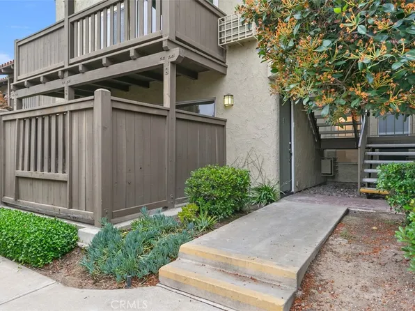1345 Cabrillo Park Dr APT H5, Santa Ana, CA 92701