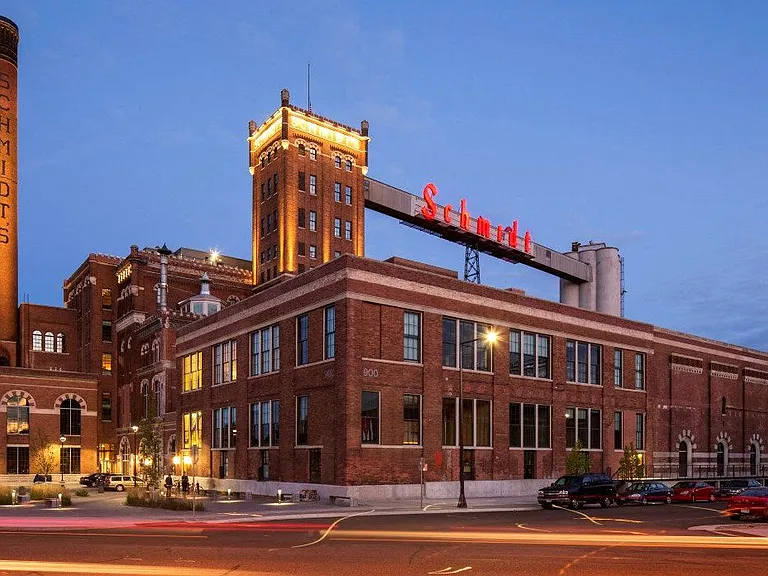 Schmidt's Artist Lofts — Photo 34