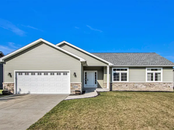 10944 Autumn View Ln, Portage, MI 49002