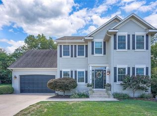 812 SW Cutter Ct, Lees Summit, MO 64081