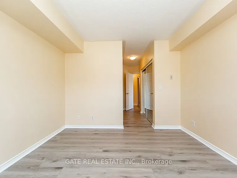 10 Mendelssohn St #117 — Photo 33