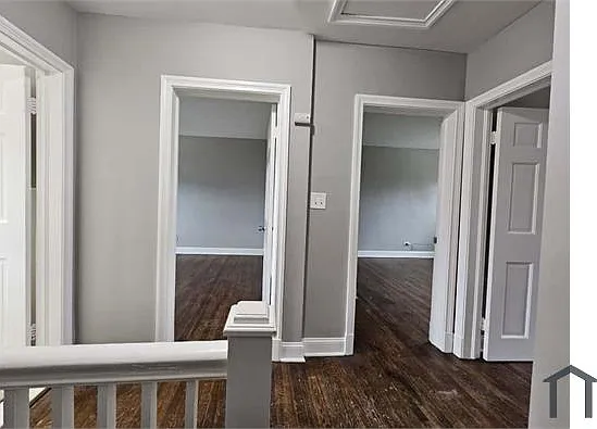 338 Martingale Ave — Photo 17