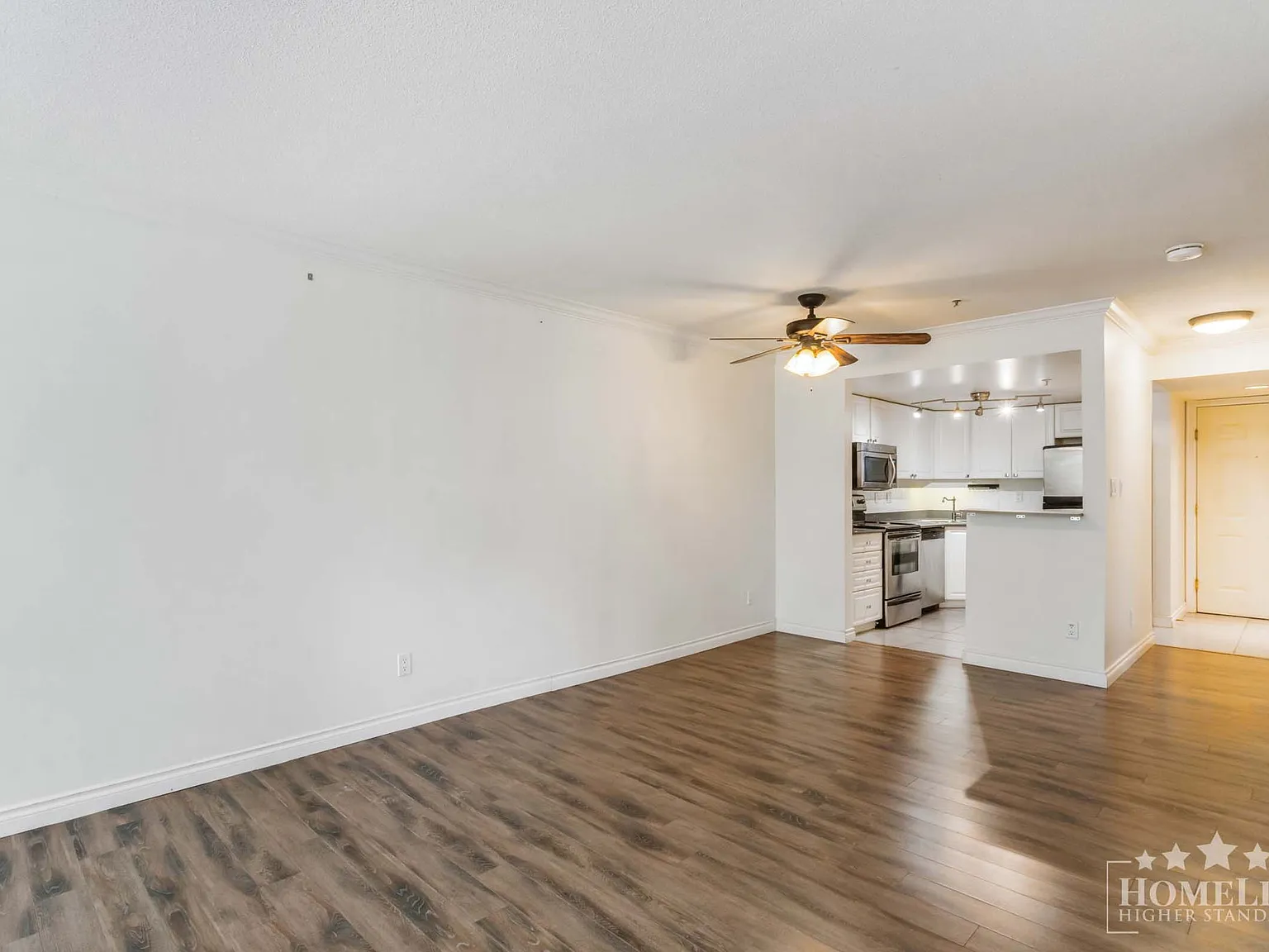 2485 Atkins Ave — Photo 3
