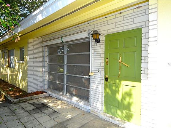 3rd image of 2016 Fern Ave