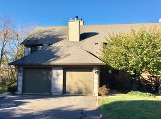 199 Foxboro Dr, Newington, CT 06111