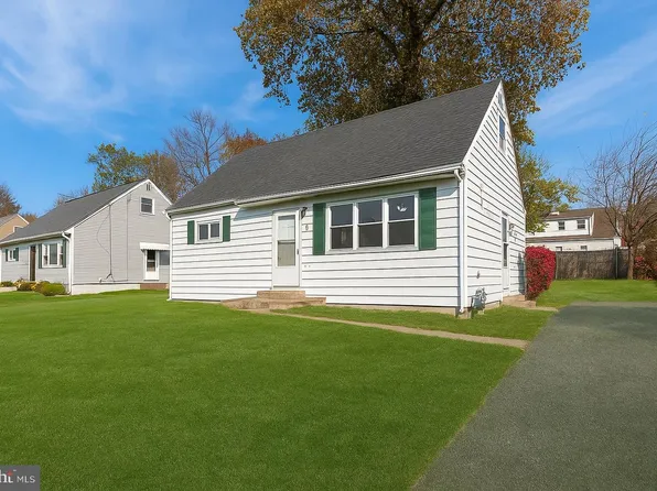 205 Starling Ln, Mount Holly, NJ 08060