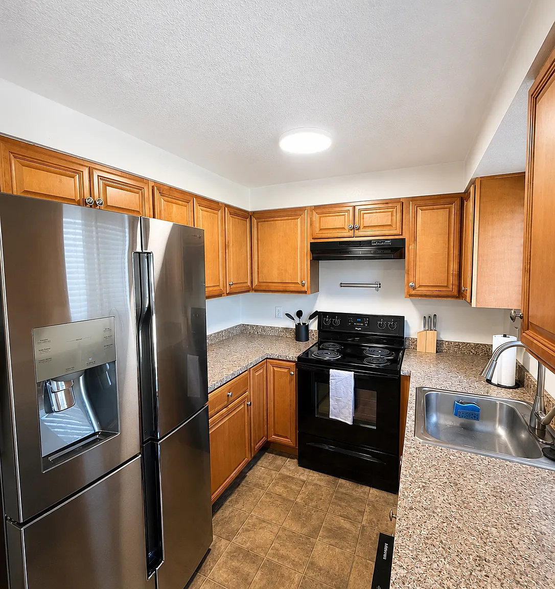 2 bed, 896 sqft, $2,600 — Photo 3
