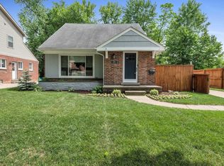 13365 Sherwood Dr, Huntington Woods, MI