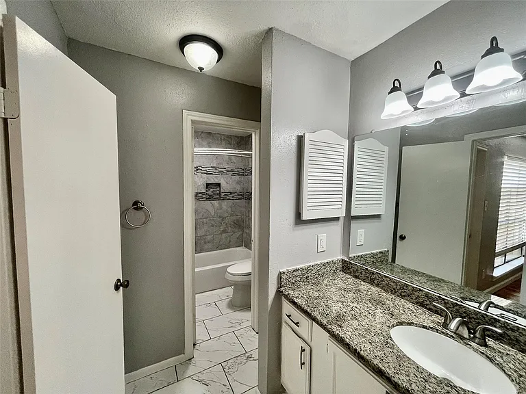 2019 Place Rebecca Ln #G4 — Photo 14